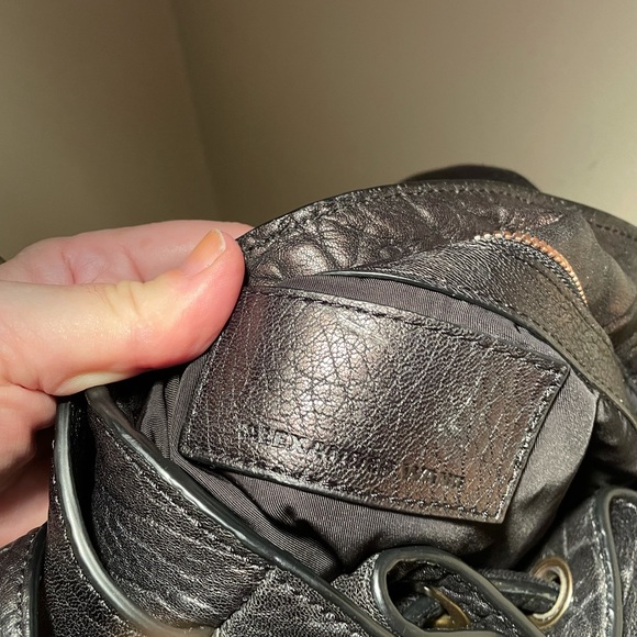 Alexander Wang Diego pebbled leather bucket bag - Picture 13 of 13